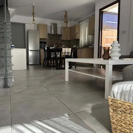 Aphrodites Resident 파포스